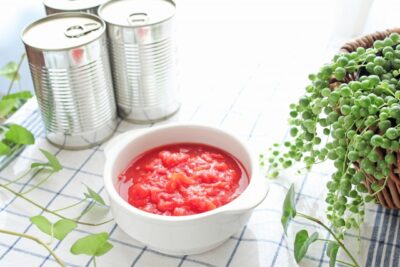 トマト缶の保存方法はタッパーやジップロックで冷凍